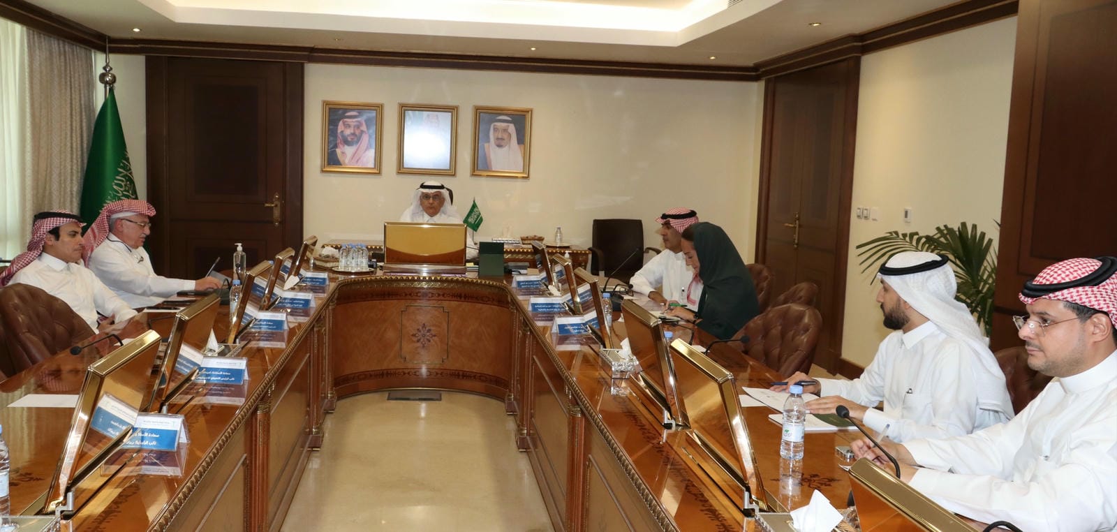وزير البيئة والمياه والزراعة يرأس اجتماع مجلس إدارة صندوق البيئة للربع الثالث لعام 2022م